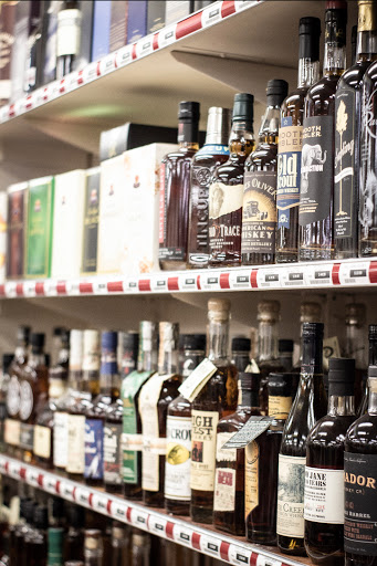 Liquor Store «South End Liquors», reviews and photos, 1755 S Main St, Fall River, MA 02724, USA