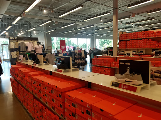 Clothing Store «Nike Factory Store», reviews and photos, 7105 Mills Civic Pkwy #140, West Des Moines, IA 50266, USA