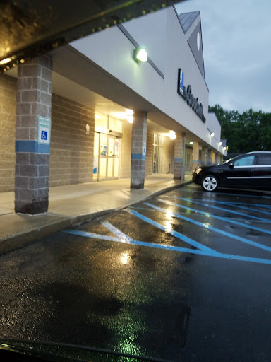 Thrift Store «Goodwill Industries Store & Donation Center», reviews and photos, 720 Hoosick Rd, Troy, NY 12180, USA