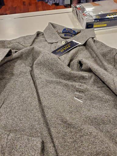 Shopping Mall «Taubman Prestige Outlets», reviews and photos, 17057 N Outer 40 Rd, Chesterfield, MO 63005, USA