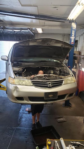 Auto Repair Shop «Lee Myles Auto Care & Transmissions», reviews and photos, 914 Fern Ave, Reading, PA 19607, USA