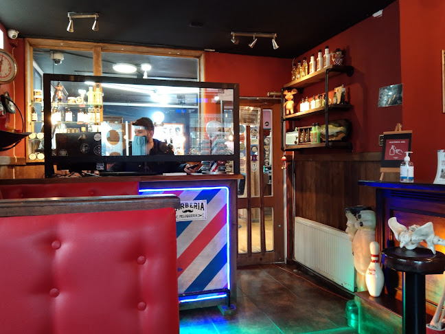 Opiniones de Pancho Navaja Barbería y Tienda en Valdivia - Barbería