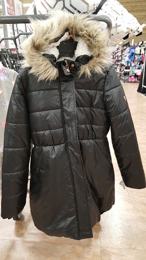 Clothing Store «Burlington Coat Factory», reviews and photos, 250 S Randall Rd, Elgin, IL 60123, USA