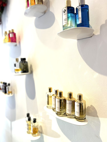 Liquides Confidentiels - Parfumerie Namur - Cosmeticawinkel