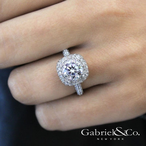 Jewelry Store «J Douglas Jewelers», reviews and photos, 4425 Lyons Rd #108, Coconut Creek, FL 33073, USA