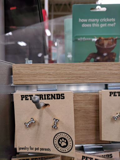 Pet Supply Store «PetSmart», reviews and photos, 1559 Merritt Blvd, Dundalk, MD 21222, USA