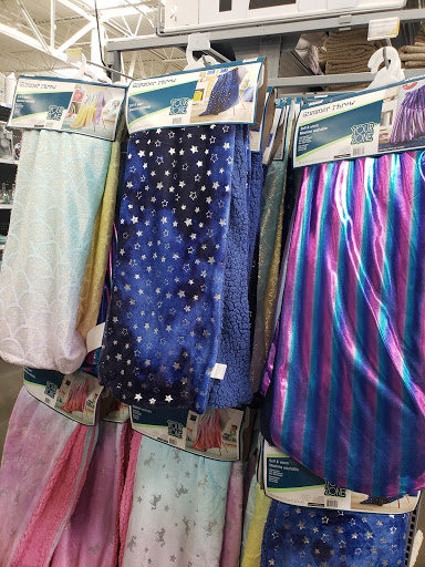 Supermarket «Walmart», reviews and photos, 2701 N Texas St, Fairfield, CA 94533, USA