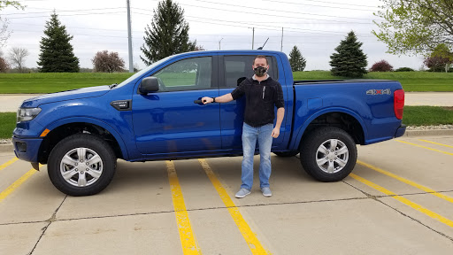 Toyota Dealer «Sam Leman Toyota Bloomington», reviews and photos, 1502 Morrissey Dr, Bloomington, IL 61701, USA