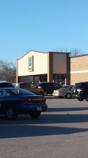 Supermarket «ALDI», reviews and photos, 9759 St Charles Rock Rd, Breckenridge Hills, MO 63114, USA