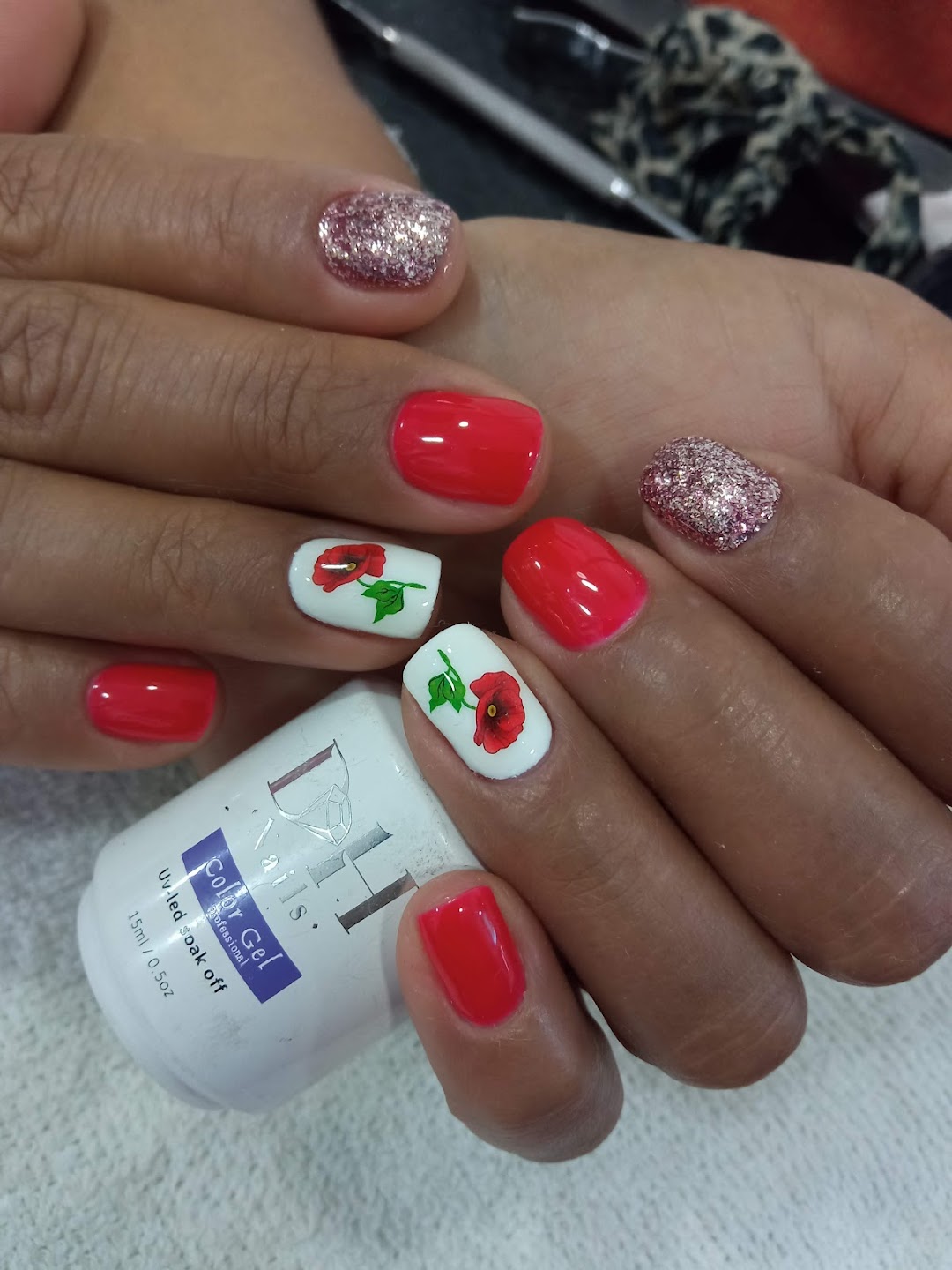 manicurista profesional Claudia Duarte