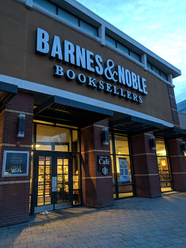 Barnes & Noble image
