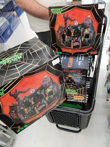 Craft Store «Michaels», reviews and photos, 229 W Alexander St, Plant City, FL 33563, USA