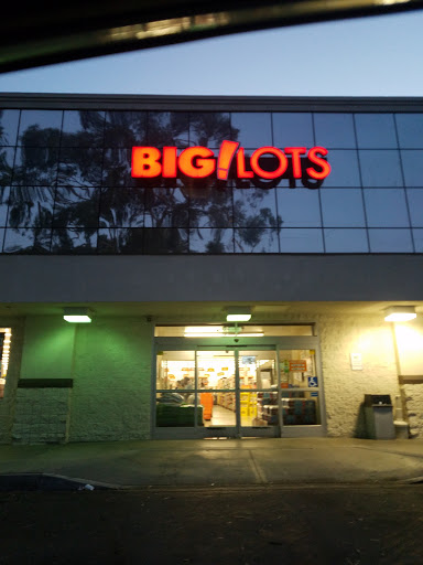 Discount Store «Big Lots», reviews and photos, 5227 Lakewood Blvd, Lakewood, CA 90712, USA