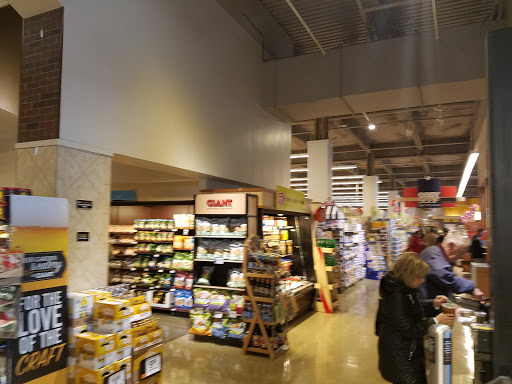 Grocery Store «Giant Food Stores», reviews and photos, 50 Wynnewood Rd, Wynnewood, PA 19096, USA