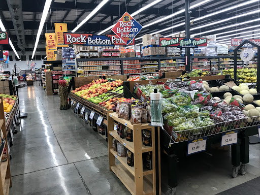 Grocery Store «Mega Foods Woodburn», reviews and photos, 1542 Mt Hood Ave, Woodburn, OR 97071, USA