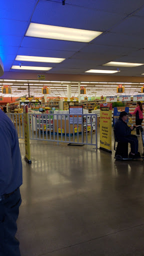 Grocery Store «Food 4 Less», reviews and photos, 2090 S Garey Ave, Pomona, CA 91766, USA