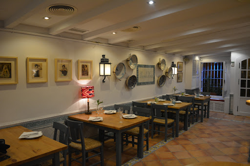 Bar Manolo León - JUAN PABLOS en Seville