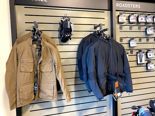 Motorcycle Dealer «BMW, Indian, and Slingshot Woodlands», reviews and photos, 198 Ed English Dr, Shenandoah, TX 77385, USA