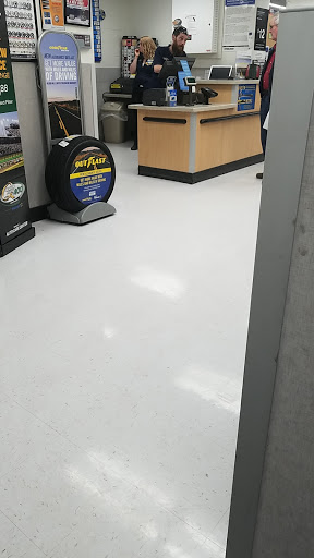 Tire Shop «Walmart Tires & Auto Parts», reviews and photos, 6020 B Dr N, Battle Creek, MI 49014, USA