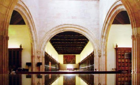 Biblioteca Universitaria de Granada - Hospital Real (Fondo Antiguo) Av. del Hospicio, s/n, Albaicín, 18071 Granada, España