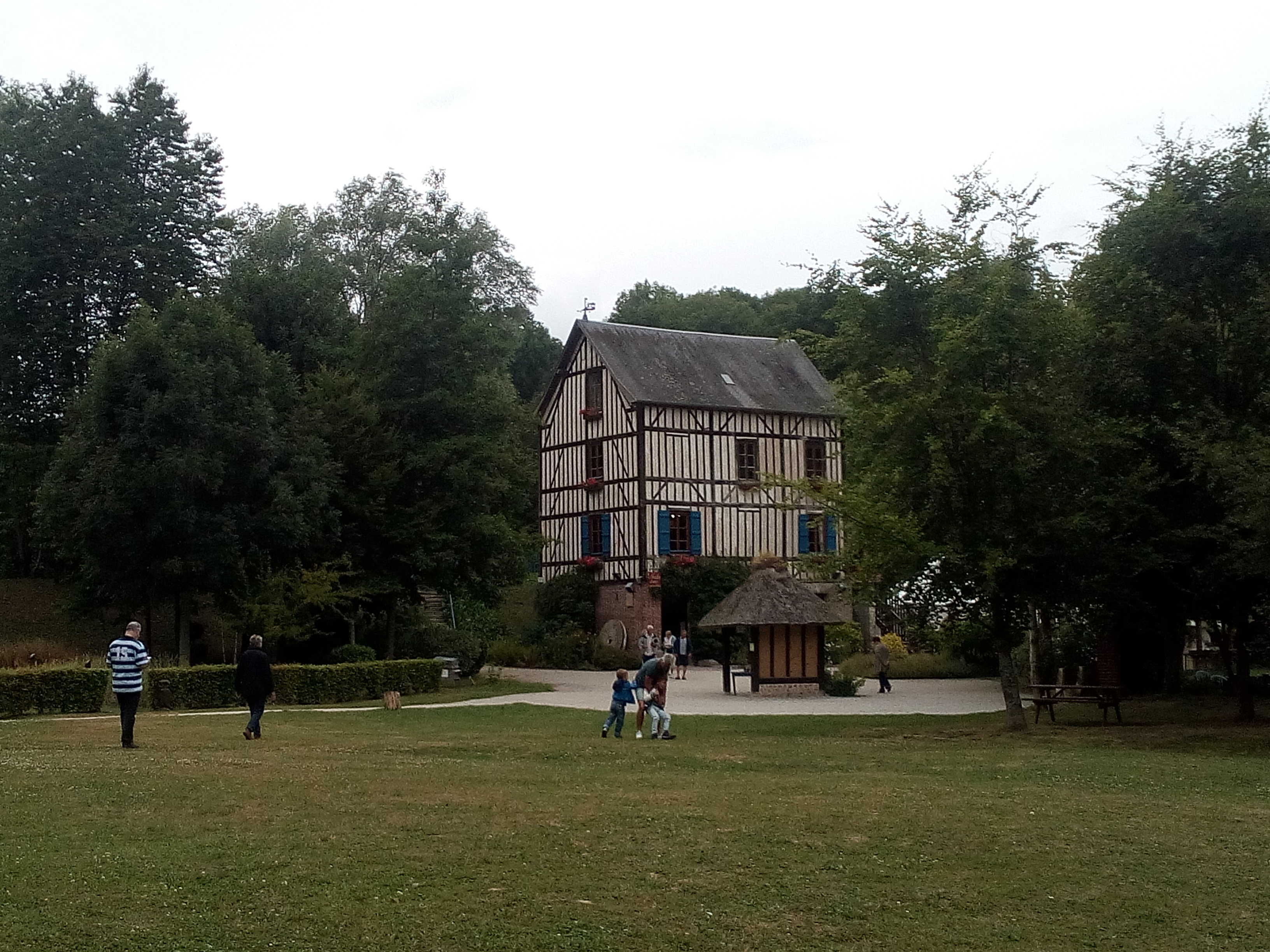 Photo n° 3 de l'avis de ManzaBull'. fait le 31/07/2017 à 07:50