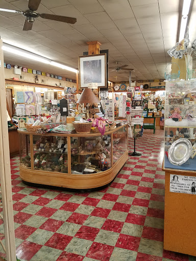 Tourist Attraction «Penna Dutch Gift Haus», reviews and photos, 93 Roadside Dr, Shartlesville, PA 19554, USA