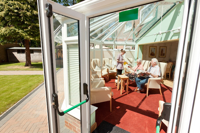 Montrose Care Home in Watford - Watford