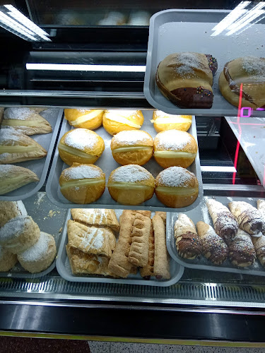 Opiniones de panaderia la colombiana en Independencia - Panadería