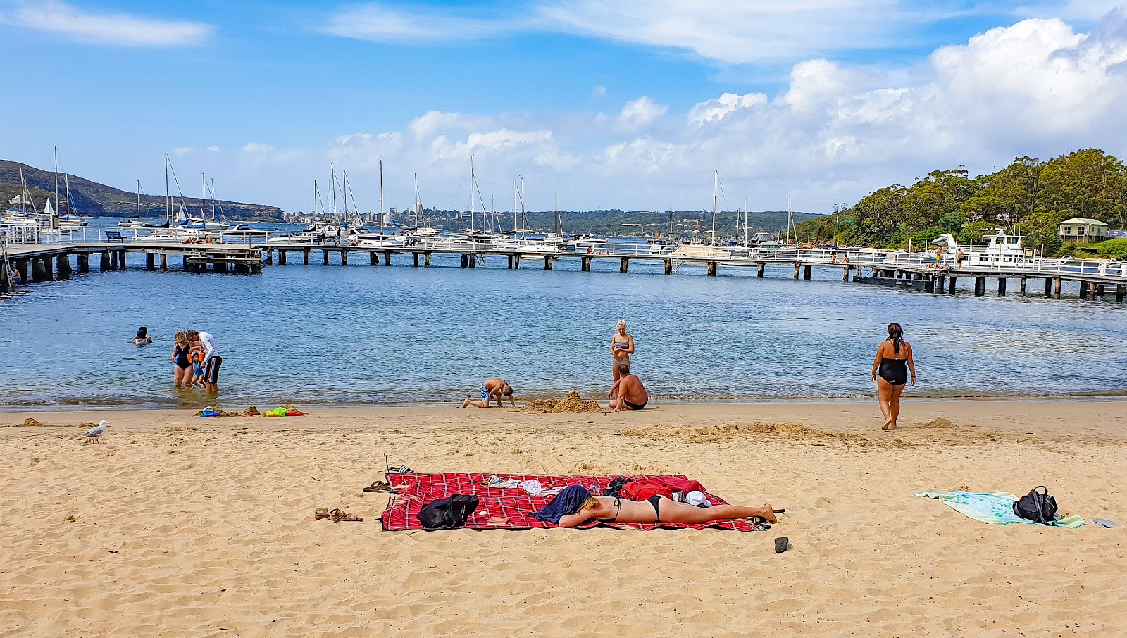 Zdjęcie Balmoral Beach - popularne miejsce wśród znawców relaksu