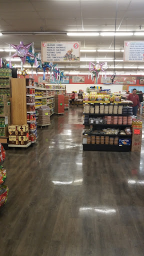 Supermarket «El Herradero Supermarket», reviews and photos, 1310 W Prince Rd, Tucson, AZ 85705, USA