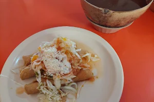 "Doña Noli" Pozol y Tacos image