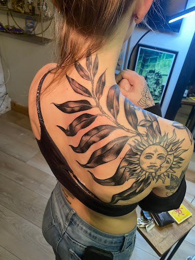 Explore mens armband tattoo ideas, creative tattoo ideas in Austin, available at Golden Dragon Studios