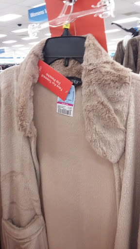 Clothing Store «Ross Dress for Less», reviews and photos, 352 S College Rd, Wilmington, NC 28403, USA