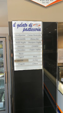 Arisbar Meraville à Bologna menu