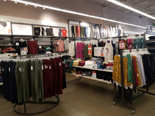 Clothing Store «Old Navy», reviews and photos, 6867 Hwy 6 N, Houston, TX 77084, USA