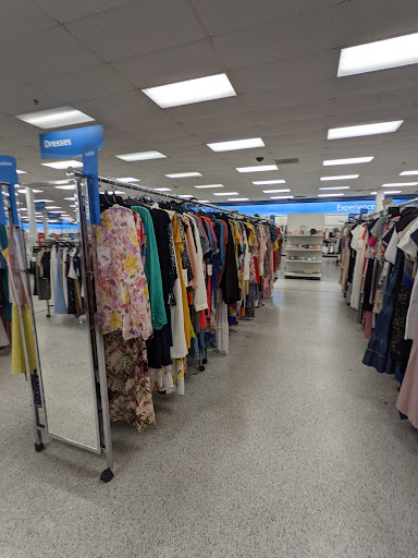 Clothing Store «Ross Dress for Less», reviews and photos, 352 S College Rd, Wilmington, NC 28403, USA