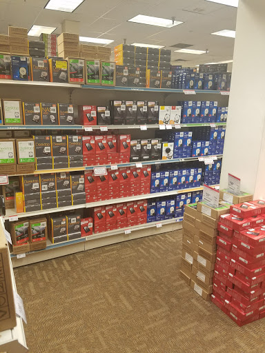 Electronics Store «Micro Center», reviews and photos, 8000 E Quincy Ave, Denver, CO 80237, USA