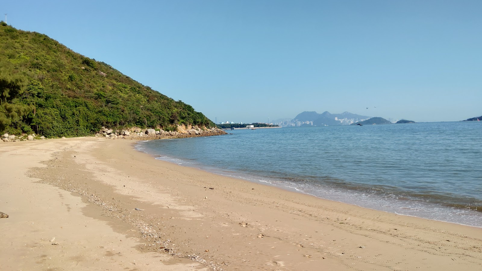 Photo of Sam Pak Wan Beach with very clean level of cleanliness