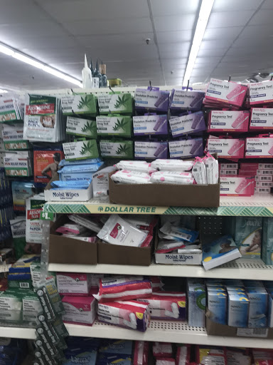 Dollar Store «Dollar Tree», reviews and photos, 847 Queen St, Southington, CT 06489, USA