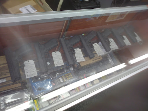 Pawn Shop «Lincoln Pawn Shop», reviews and photos, 2673 W Lincoln Ave, Anaheim, CA 92801, USA