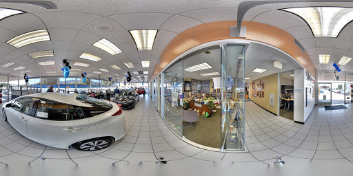 Car Dealer «Bob Smith Toyota», reviews and photos, 3333 Foothill Blvd, La Crescenta, CA 91214, USA