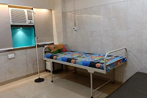 Om Children Hospital image