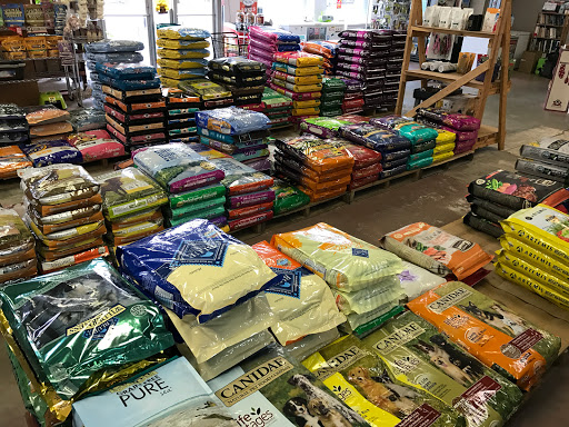 Pet Supply Store «Crunchies Natural Pet Foods», reviews and photos, 2421 Crofton Ln # 11, Crofton, MD 21114, USA