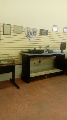 Thrift Store «Goodwill», reviews and photos, 3121 College Dr # B, Baton Rouge, LA 70808, USA