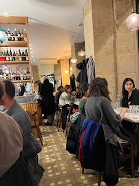 Atmosphère du Restaurant libanais Qasti Bistrot - Rue Saint-Martin à Paris - n°14