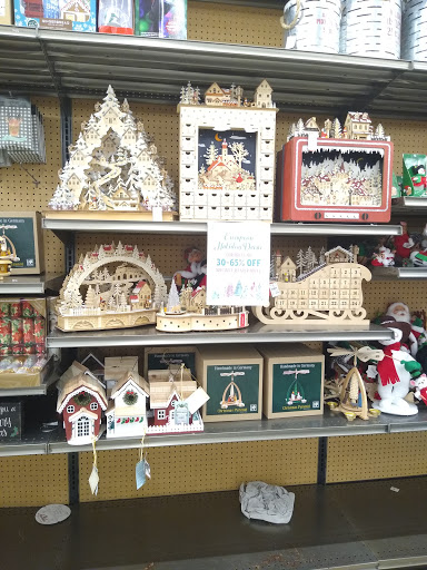 Home Goods Store «Tuesday Morning», reviews and photos, 2648 Tamiami Trail E, Naples, FL 34112, USA