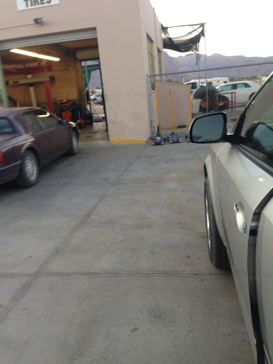 J & T Tire & Auto image
