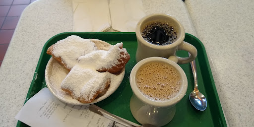 Coffee Shop «Cafe Du Monde», reviews and photos, 1814 North Causeway Approach #1, Mandeville, LA 70448, USA