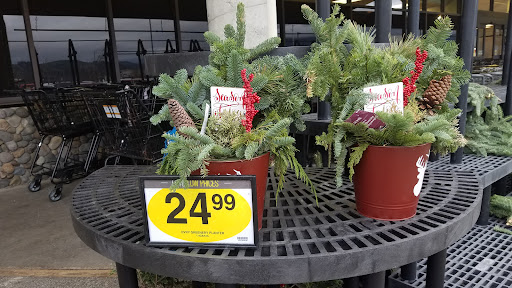 Grocery Store «Quality Food Center», reviews and photos, 1009 Monroe Ave, Enumclaw, WA 98022, USA