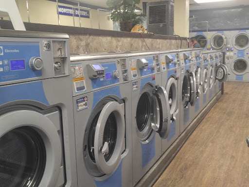 Laundromat «Spring Clean Laundry», reviews and photos, 622 S Academy Blvd, Colorado Springs, CO 80910, USA